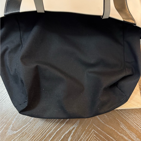 Alexander McQueen Monochrome Tote With Dust Bag - Picture 12 of 17
